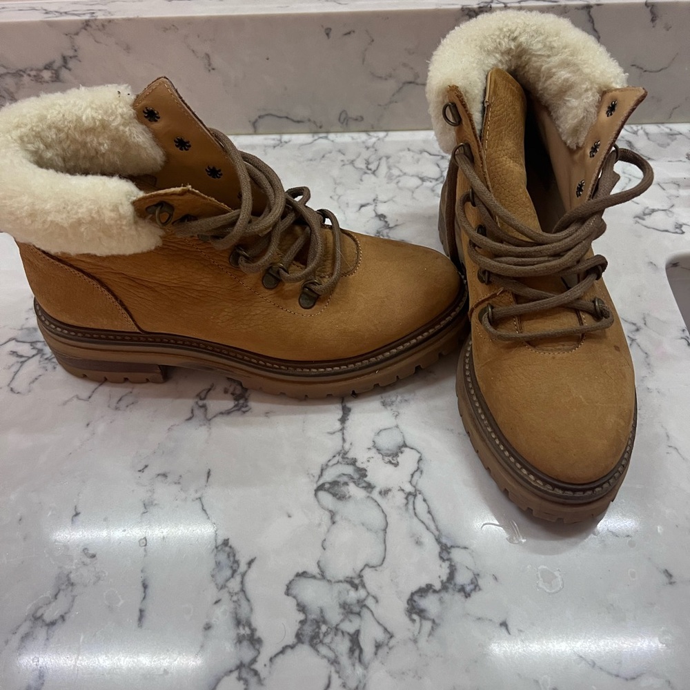 M. Gemi Tan and Cream Winter Boots with Sherpa Lining